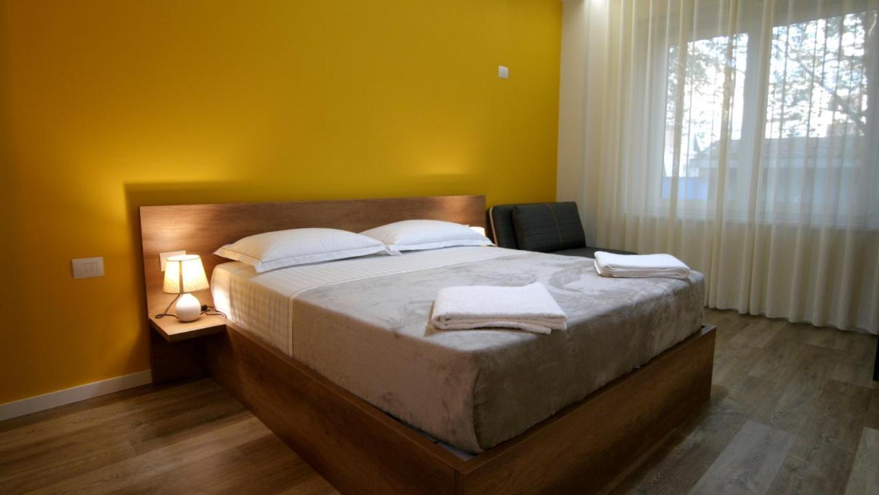 Koni'S Studio Apartments Тирана Екстер'єр фото